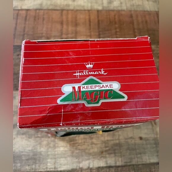 Hallmark 1988 Brass Magic Radiant Tree with Doves Keepsake Ornament In Box - Picture 3 of 11